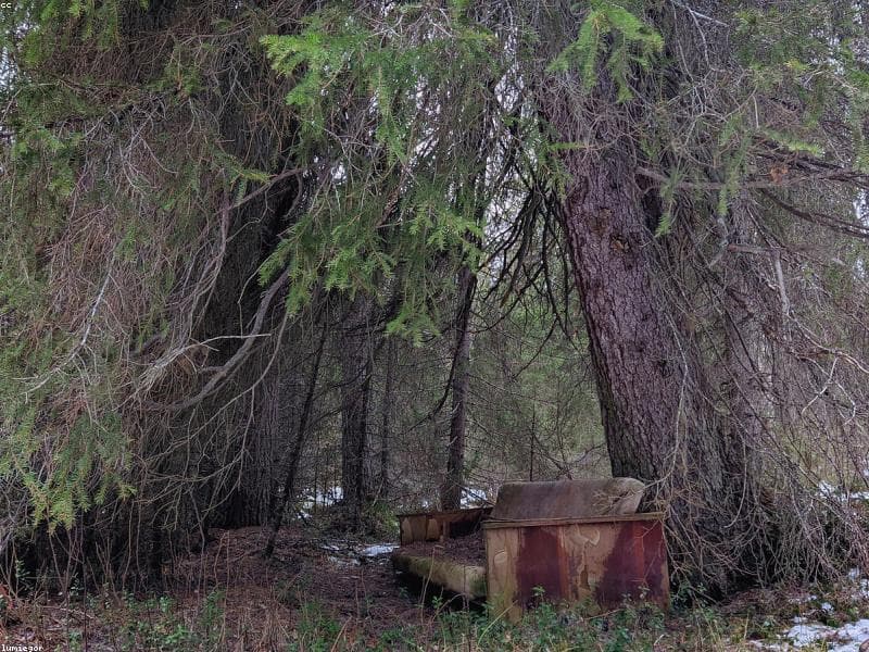 Bokhylla i teak, väggmonterad – bild 1